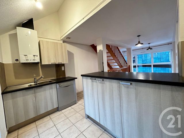 Appartement Duplex à louer - 2 pièces - 50 m2 - Bourogne - 90 - FRANCHE-COMTE