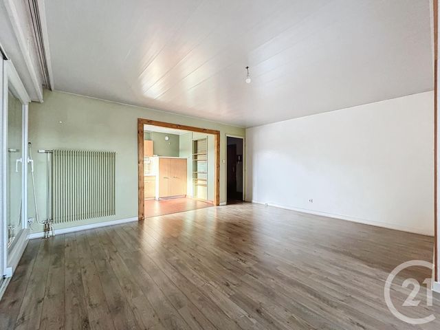 Appartement F5 à louer - 5 pièces - 86,70 m2 - Belfort - 90 - FRANCHE-COMTE