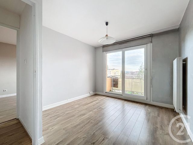 Appartement F5 à louer - 5 pièces - 86,70 m2 - Belfort - 90 - FRANCHE-COMTE
