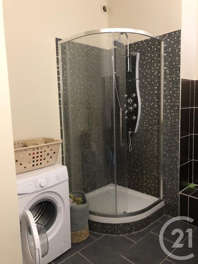 Appartement F3 &agrave; louer - 3 pi&egrave;ces - 74 m2 - Belfort - 90 - FRANCHE-COMTE