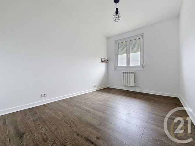 Appartement F4 &agrave; louer - 4 pi&egrave;ces - 63,99 m2 - Belfort - 90 - FRANCHE-COMTE