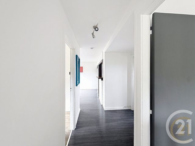 Appartement F4 &agrave; louer - 4 pi&egrave;ces - 63,99 m2 - Belfort - 90 - FRANCHE-COMTE