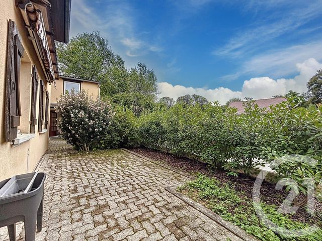 Appartement F5 à louer - 5 pièces - 88 m2 - Essert - 90 - FRANCHE-COMTE