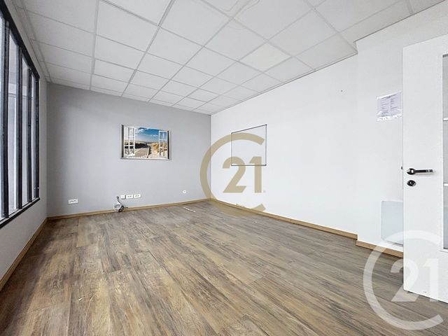 Appartement Local &agrave; louer - 4 pi&egrave;ces - 179,82 m2 - Essert - 90 - FRANCHE-COMTE