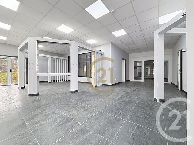 Appartement Local &agrave; louer - 4 pi&egrave;ces - 179,82 m2 - Essert - 90 - FRANCHE-COMTE