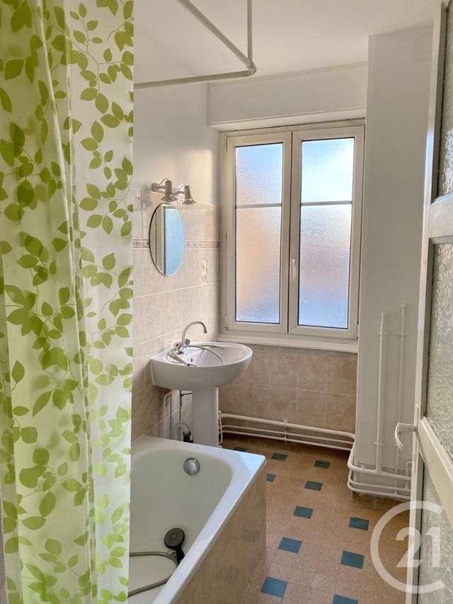 Appartement F4 à louer - 4 pièces - 70,95 m2 - Belfort - 90 - FRANCHE-COMTE