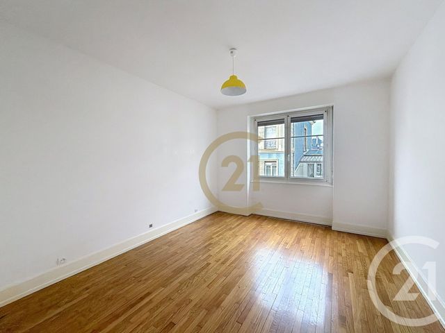 Appartement F4 &agrave; louer - 4 pi&egrave;ces - 70,95 m2 - Belfort - 90 - FRANCHE-COMTE