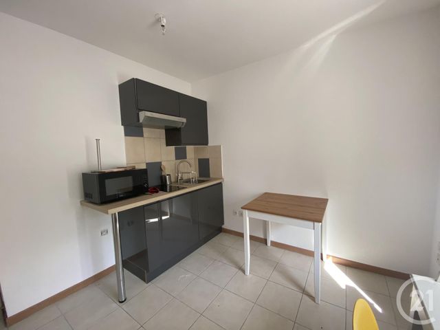 Appartement Studio &agrave; louer - 1 pi&egrave;ce - 17 m2 - Belfort - 90 - FRANCHE-COMTE