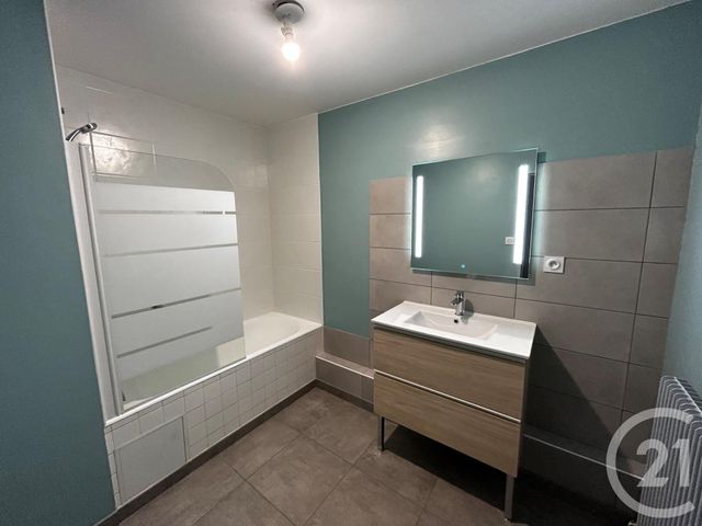 Appartement F2 &agrave; louer - 2 pi&egrave;ces - 60 m2 - Belfort - 90 - FRANCHE-COMTE