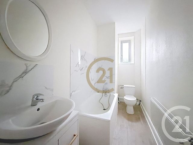 Appartement T3 &agrave; louer - 3 pi&egrave;ces - 60 m2 - Belfort - 90 - FRANCHE-COMTE