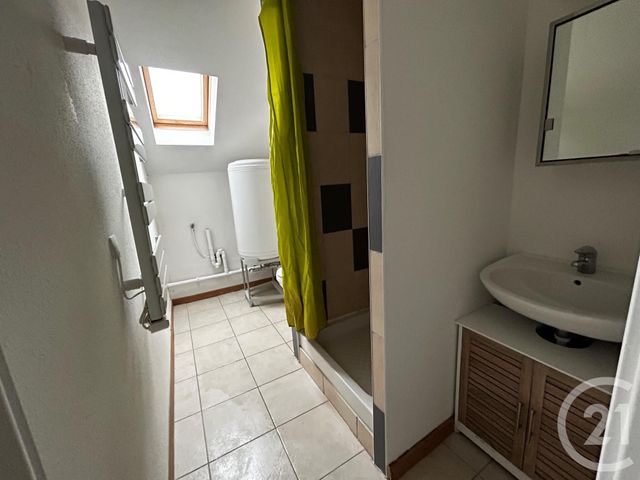 Appartement T2 &agrave; louer - 2 pi&egrave;ces - 34 m2 - Belfort - 90 - FRANCHE-COMTE