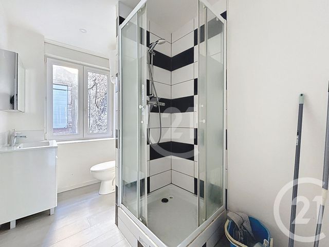 Appartement T2 &agrave; vendre - 5 pi&egrave;ces - 74 m2 - Montbeliard - 25 - FRANCHE-COMTE