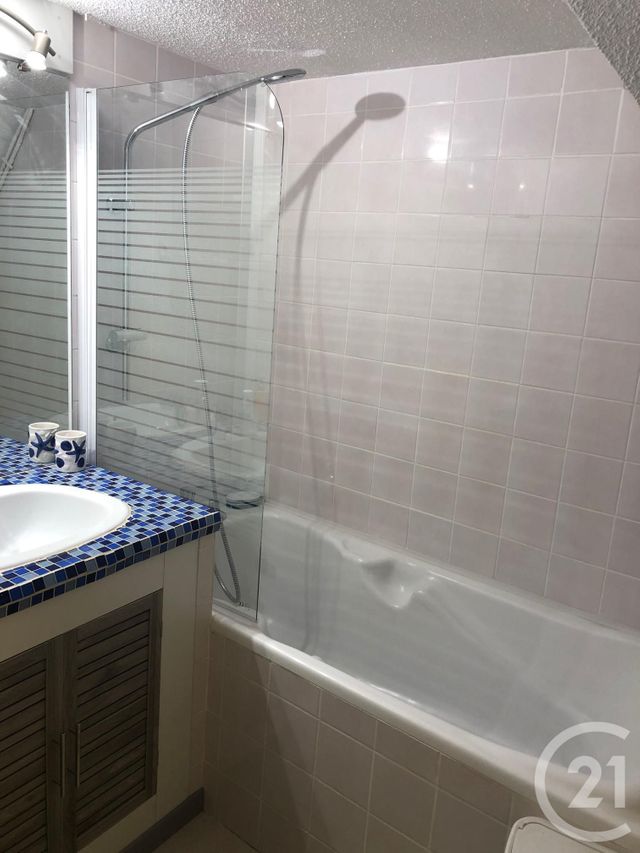 Appartement F4 &agrave; louer - 4 pi&egrave;ces - 62,65 m2 - Belfort - 90 - FRANCHE-COMTE