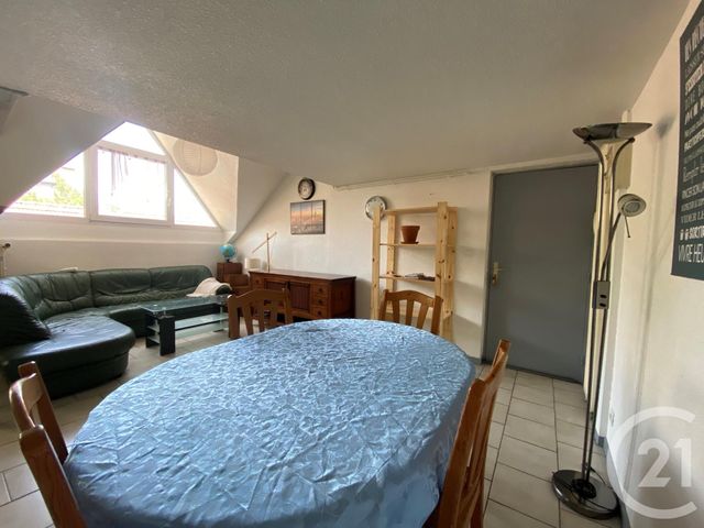 Appartement F4 &agrave; louer - 4 pi&egrave;ces - 62,65 m2 - Belfort - 90 - FRANCHE-COMTE