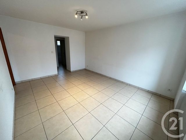Appartement F3 &agrave; louer - 3 pi&egrave;ces - 55,87 m2 - Belfort - 90 - FRANCHE-COMTE