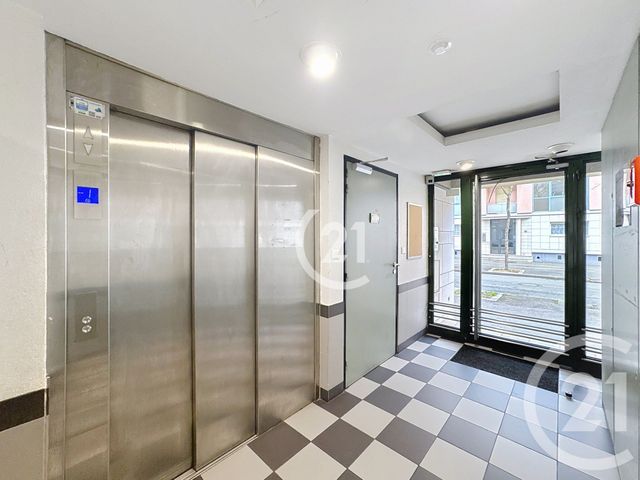 Appartement T3 &agrave; vendre - 3 pi&egrave;ces - 69,80 m2 - Belfort - 90 - FRANCHE-COMTE