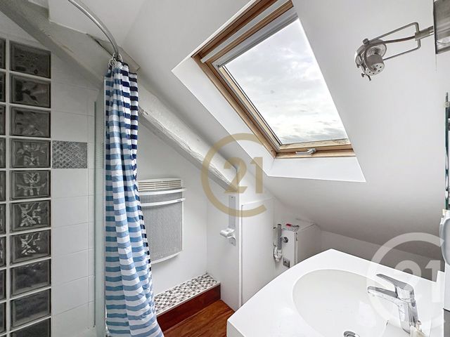 Appartement F1 &agrave; louer - 2 pi&egrave;ces - 24,46 m2 - Belfort - 90 - FRANCHE-COMTE