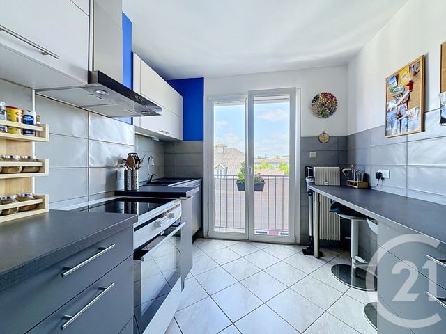Appartement F4 &agrave; vendre - 4 pi&egrave;ces - 93,93 m2 - Belfort - 90 - FRANCHE-COMTE