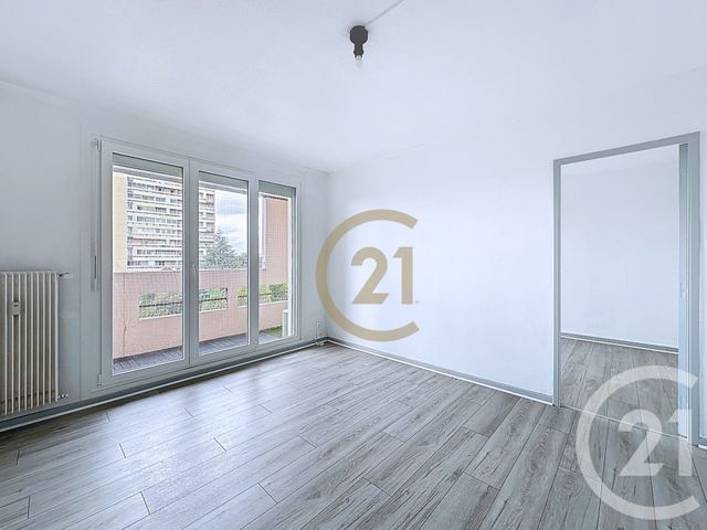 Appartement F2 &agrave; louer - 2 pi&egrave;ces - 44,91 m2 - Belfort - 90 - FRANCHE-COMTE