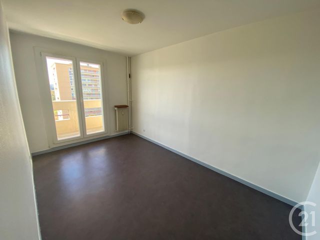 Appartement F2 &agrave; louer - 2 pi&egrave;ces - 42,75 m2 - Belfort - 90 - FRANCHE-COMTE