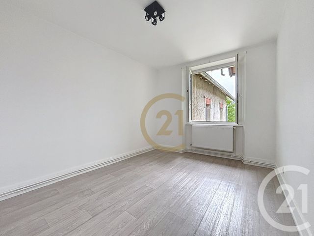 Appartement F4 &agrave; louer - 4 pi&egrave;ces - 74,88 m2 - Danjoutin - 90 - FRANCHE-COMTE