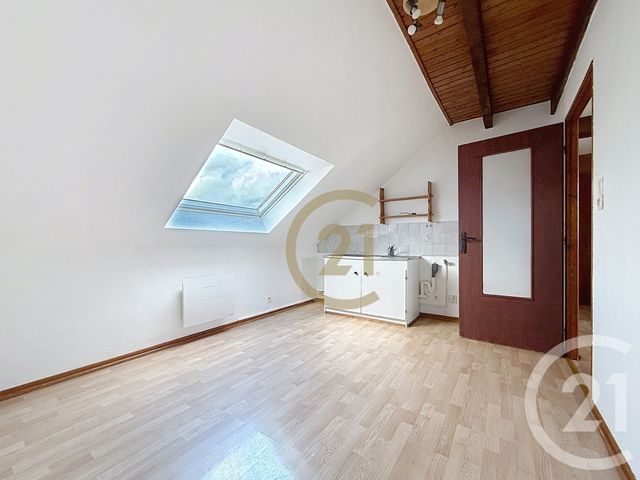 Appartement F1 &agrave; louer - 1 pi&egrave;ce - 38,07 m2 - Belfort - 90 - FRANCHE-COMTE