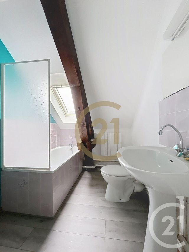 Appartement F1 &agrave; louer - 1 pi&egrave;ce - 38,07 m2 - Belfort - 90 - FRANCHE-COMTE