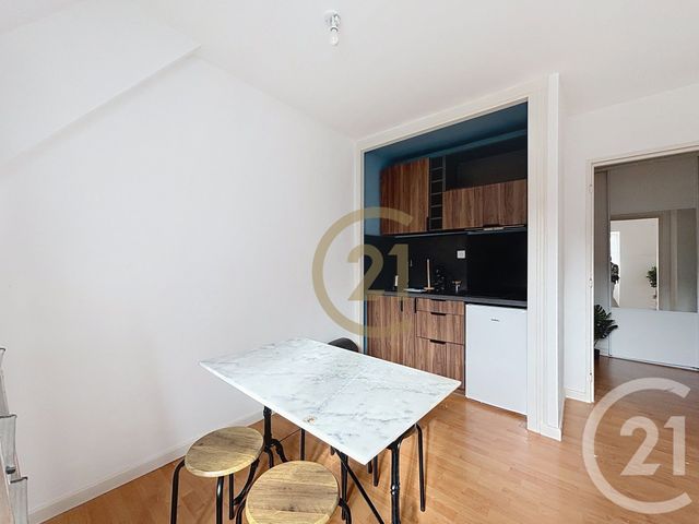 Appartement F1 &agrave; louer - 1 pi&egrave;ce - 30 m2 - Belfort - 90 - FRANCHE-COMTE