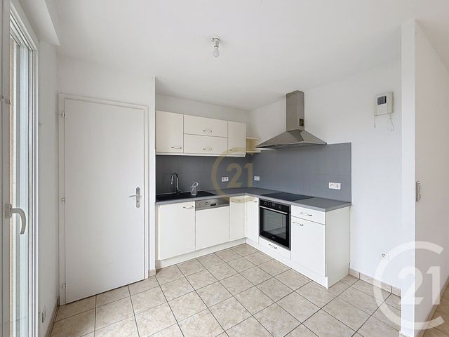 Appartement F3 &agrave; louer - 3 pi&egrave;ces - 79,06 m2 - Evette Salbert - 90 - FRANCHE-COMTE