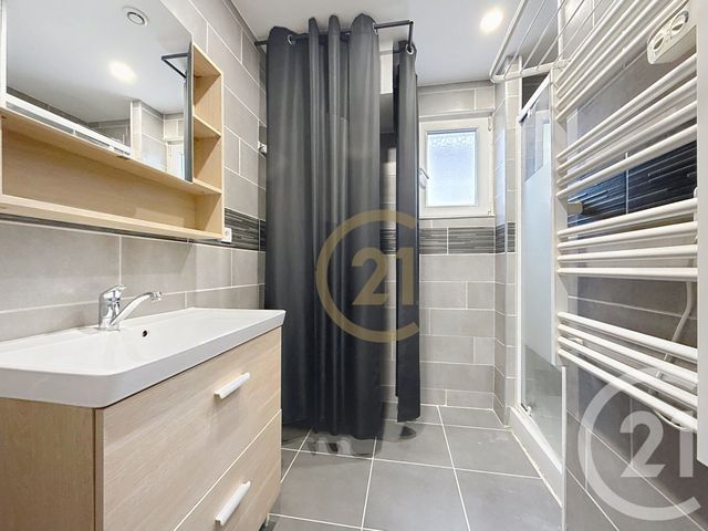 Appartement F3 &agrave; louer - 3 pi&egrave;ces - 88,89 m2 - Chatenois Les Forges - 90 - FRANCHE-COMTE