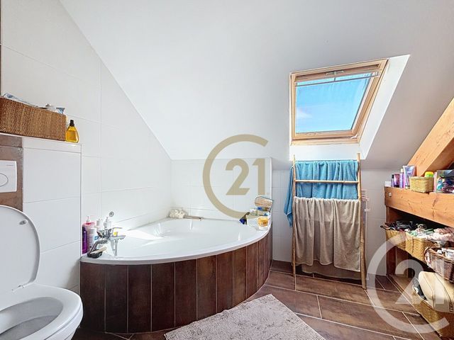 Maison &agrave; louer - 6 pi&egrave;ces - 160 m2 - Lachapelle Sous Chaux - 90 - FRANCHE-COMTE