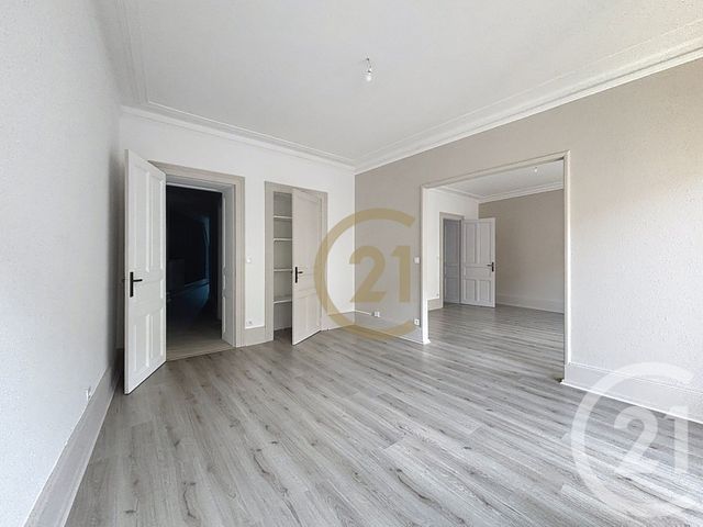 Appartement F4 &agrave; louer - 4 pi&egrave;ces - 98,40 m2 - Belfort - 90 - FRANCHE-COMTE