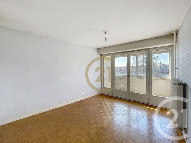 Appartement F5 &agrave; vendre - 5 pi&egrave;ces - 106,33 m2 - Belfort - 90 - FRANCHE-COMTE
