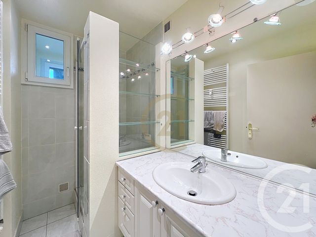 Appartement F3 &agrave; vendre - 3 pi&egrave;ces - 57,80 m2 - Belfort - 90 - FRANCHE-COMTE