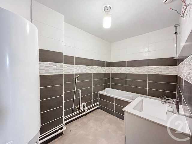 Appartement F2 &agrave; louer - 2 pi&egrave;ces - 52 m2 - Delle - 90 - FRANCHE-COMTE