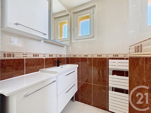 Maison &agrave; louer - 4 pi&egrave;ces - 60 m2 - Belfort - 90 - FRANCHE-COMTE