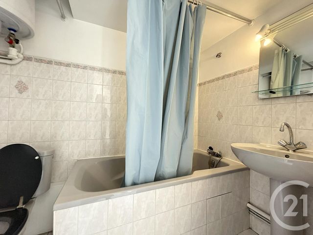 Appartement F1 &agrave; louer - 1 pi&egrave;ce - 26 m2 - Belfort - 90 - FRANCHE-COMTE