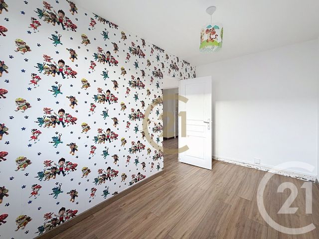 Appartement F4 &agrave; louer - 4 pi&egrave;ces - 63,64 m2 - Belfort - 90 - FRANCHE-COMTE