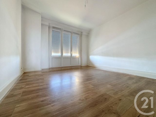 Appartement F3 &agrave; louer - 3 pi&egrave;ces - 64 m2 - Belfort - 90 - FRANCHE-COMTE