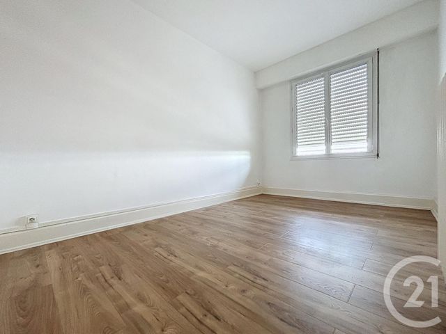 Appartement F3 &agrave; louer - 3 pi&egrave;ces - 64 m2 - Belfort - 90 - FRANCHE-COMTE