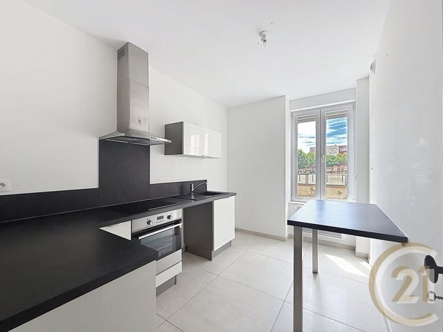 Appartement F3 &agrave; louer - 3 pi&egrave;ces - 60 m2 - Belfort - 90 - FRANCHE-COMTE