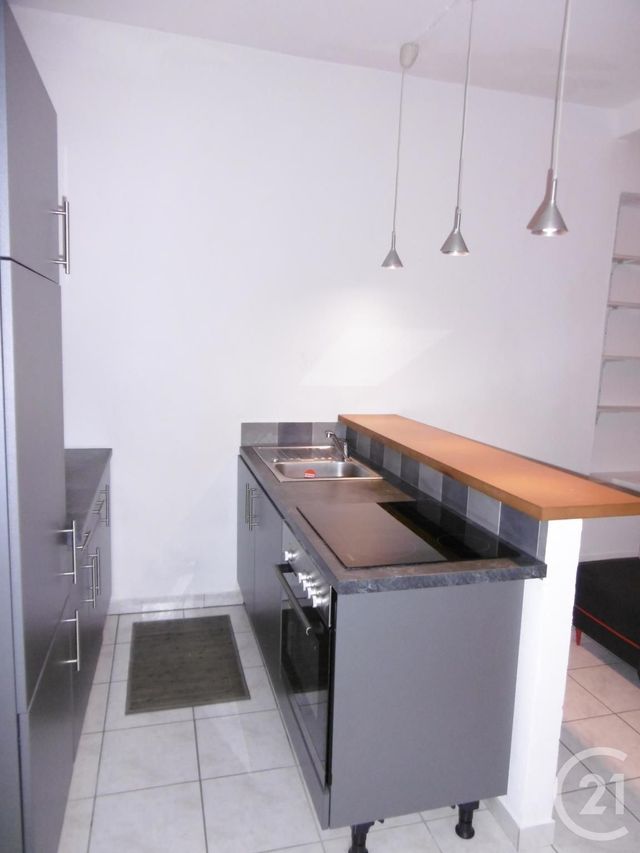 Appartement F2 &agrave; louer - 2 pi&egrave;ces - 37 m2 - Belfort - 90 - FRANCHE-COMTE