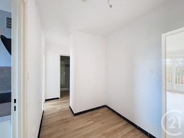 Appartement F3 &agrave; louer - 3 pi&egrave;ces - 65,34 m2 - Belfort - 90 - FRANCHE-COMTE