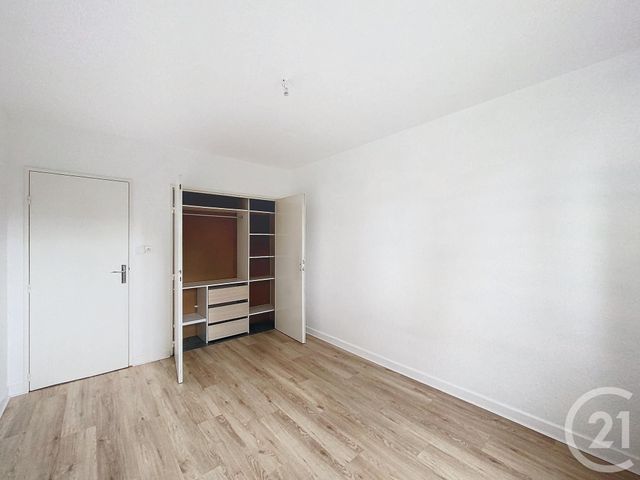 Appartement F3 &agrave; louer - 3 pi&egrave;ces - 65,34 m2 - Belfort - 90 - FRANCHE-COMTE