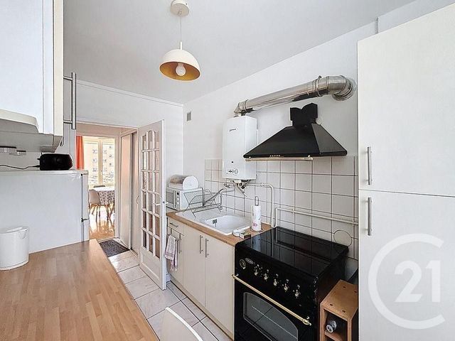 Appartement F4 &agrave; vendre - 4 pi&egrave;ces - 64,28 m2 - Belfort - 90 - FRANCHE-COMTE