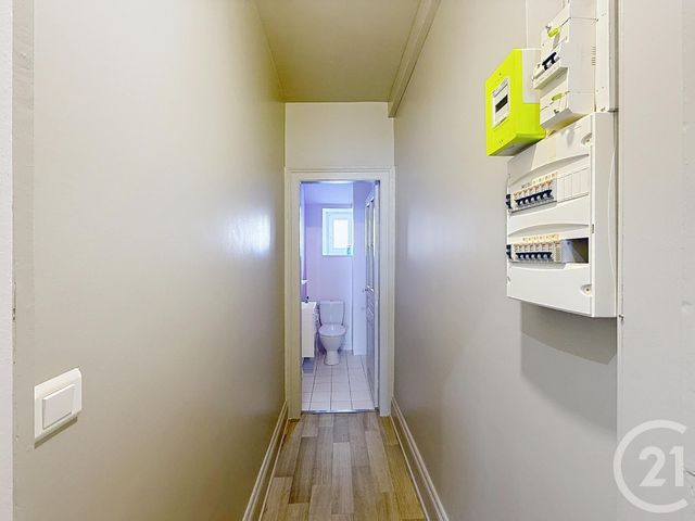 Appartement F3 &agrave; louer - 3 pi&egrave;ces - 59,40 m2 - Belfort - 90 - FRANCHE-COMTE