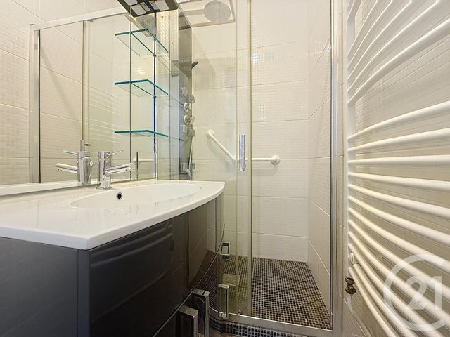 Appartement F3 &agrave; louer - 3 pi&egrave;ces - 59,40 m2 - Belfort - 90 - FRANCHE-COMTE