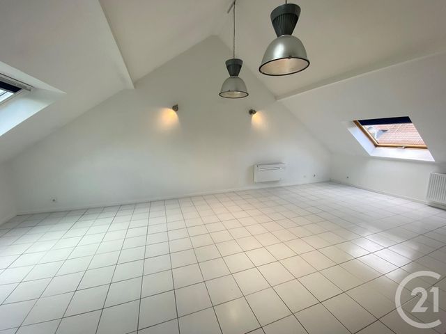 Appartement F3 &agrave; louer - 3 pi&egrave;ces - 90 m2 - Belfort - 90 - FRANCHE-COMTE