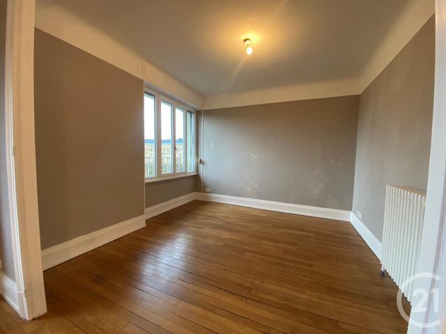 Appartement F4 &agrave; louer - 3 pi&egrave;ces - 79 m2 - Belfort - 90 - FRANCHE-COMTE