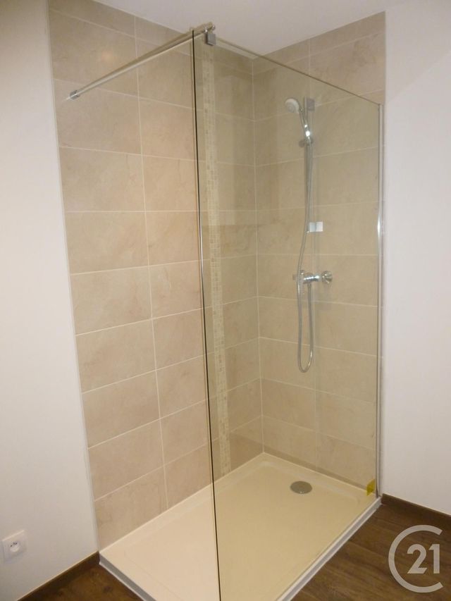 Appartement F3 &agrave; louer - 3 pi&egrave;ces - 50 m2 - Belfort - 90 - FRANCHE-COMTE